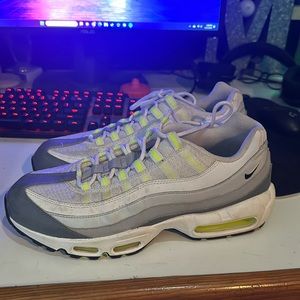 Nike air max 97 logos